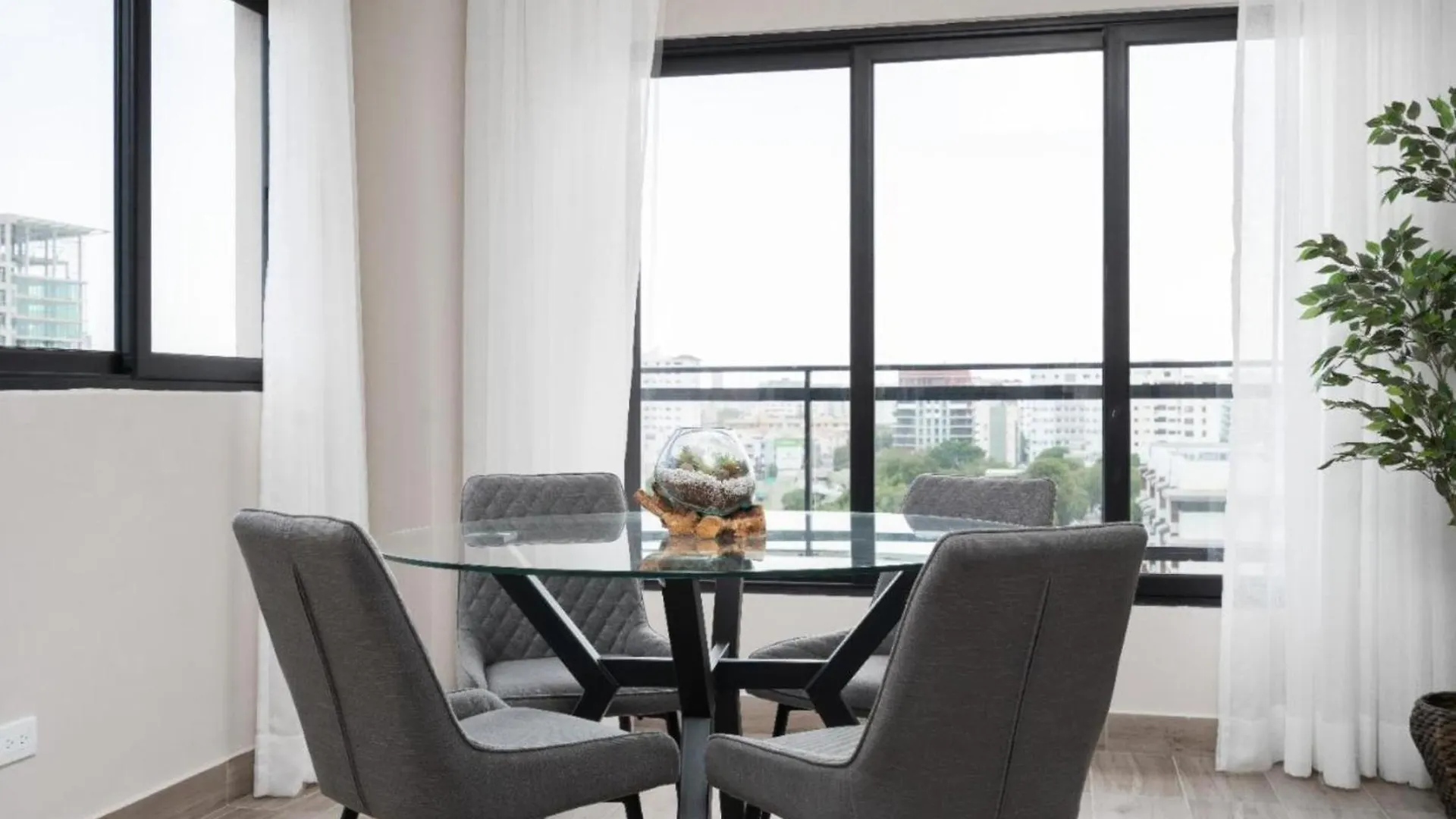 Breakfast Included - 2 Bedrooms - Rl1 707 La Julia Διαμέρισμα